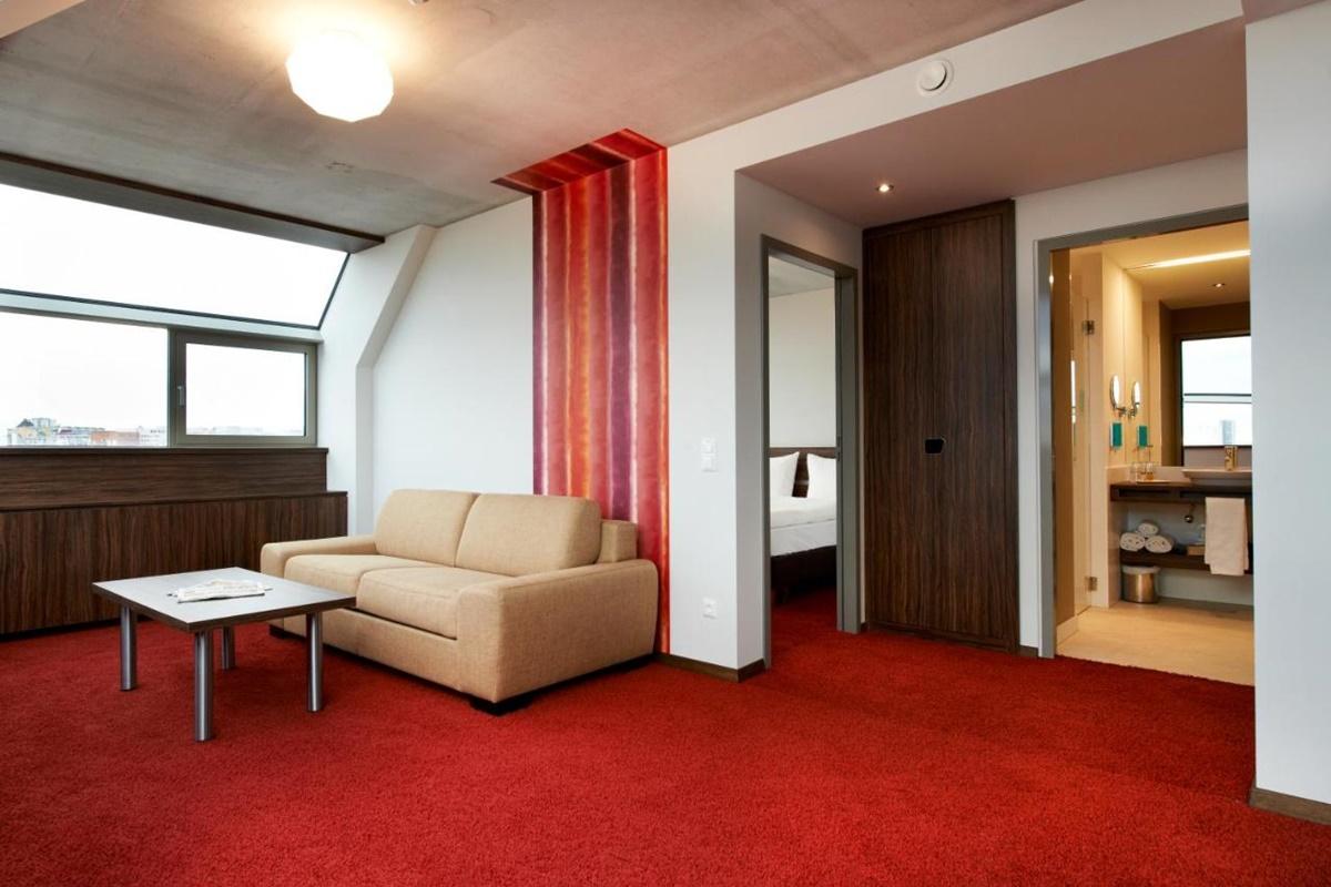 Simm'S Hotel - Cityhotel Next To Metro U3 Wien Exteriör bild