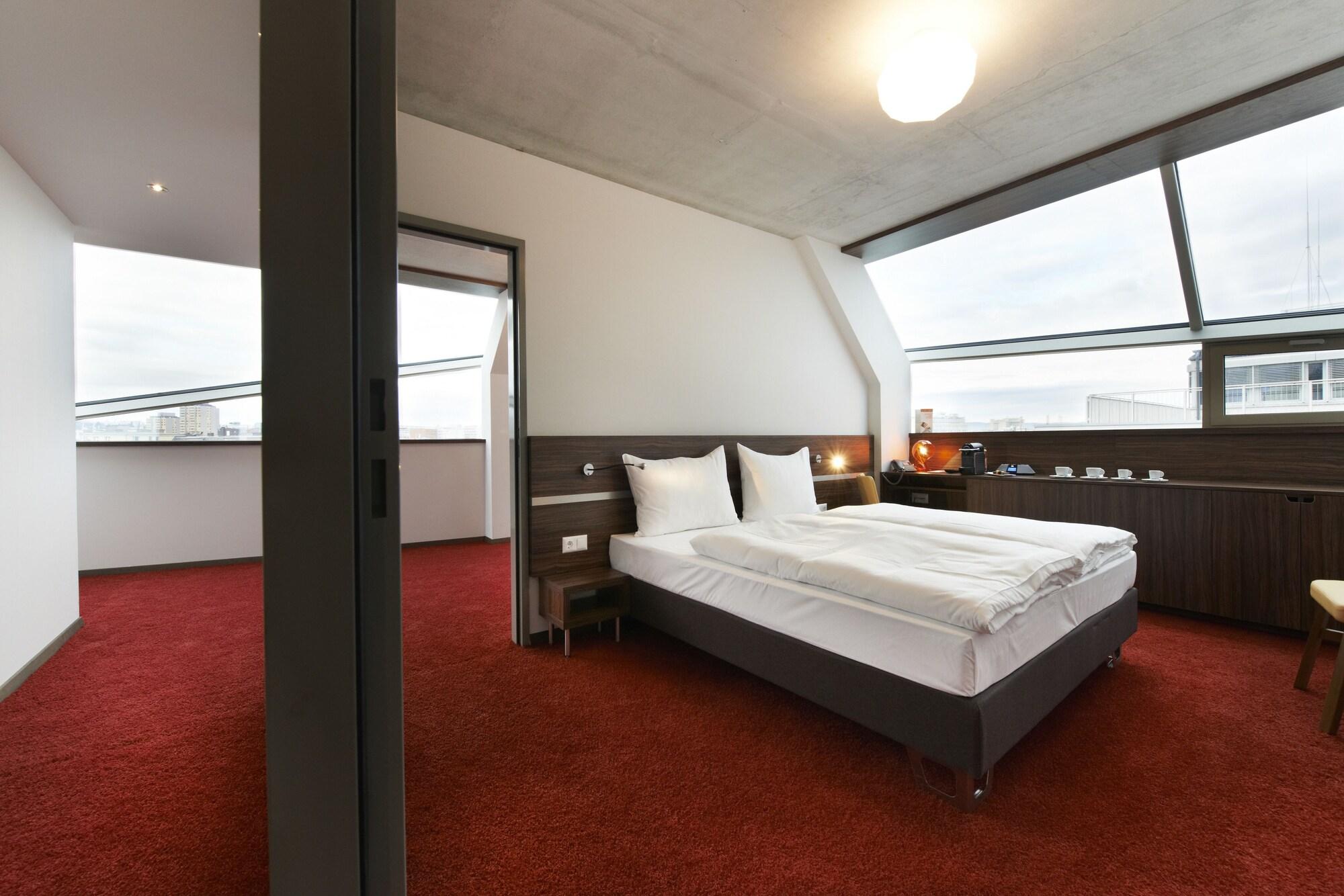 Simm'S Hotel - Cityhotel Next To Metro U3 Wien Exteriör bild